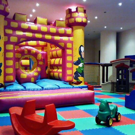 Alexander Beach Hotel & Spa Alexandroúpolis Ngoại thất bức ảnh An indoor play area