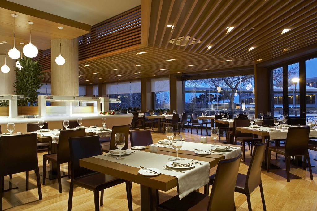 Alexander Beach Hotel & Spa Alexandroúpolis Ngoại thất bức ảnh Restaurant interior