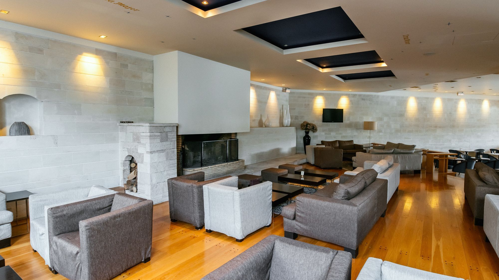 Alexander Beach Hotel & Spa Alexandroúpolis Ngoại thất bức ảnh The lounge at the airport